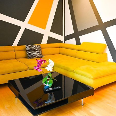 Modern Suite City Center Виена Екстериор снимка