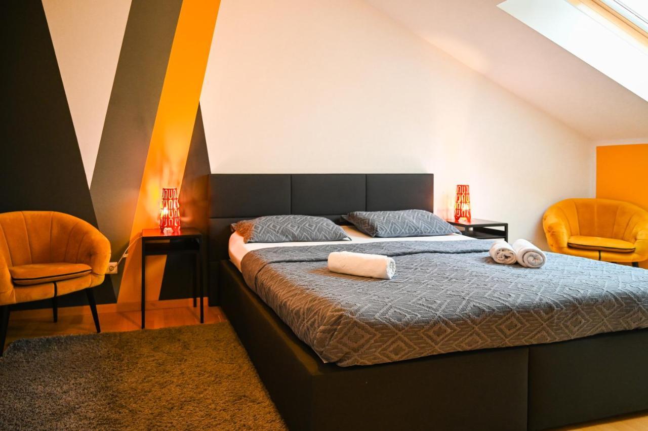Modern Suite City Center Виена Екстериор снимка