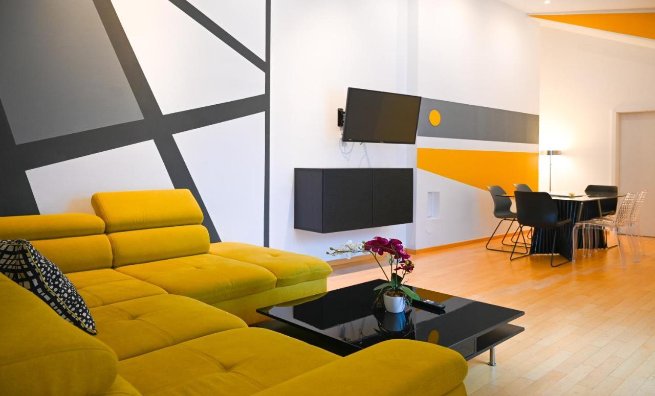 Modern Suite City Center Виена Екстериор снимка